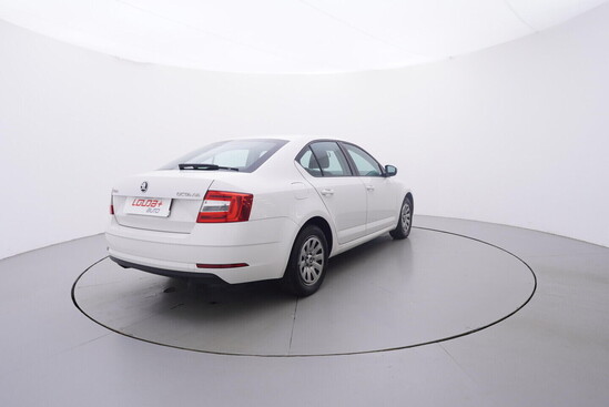 ŠKODA OCTAVIA Ambition 1.4 TSI 110 kW manuál_3