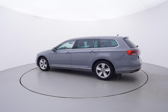 VOLKSWAGEN PASSAT VARIANT Elegance 2.0 TDI 110 kW automat, DPH_2