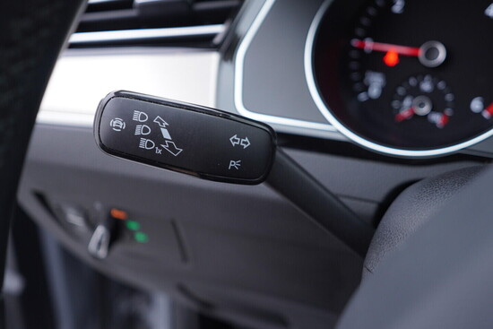 VOLKSWAGEN PASSAT VARIANT Elegance 2.0 TDI 110 kW automat, DPH_5