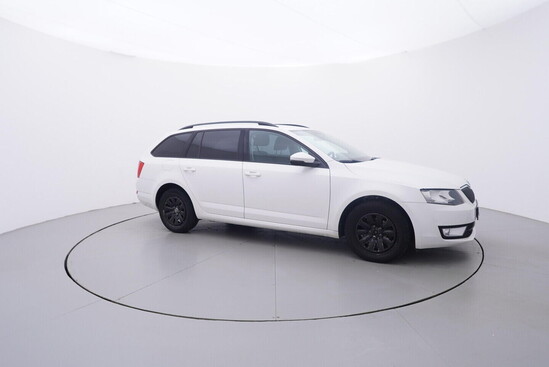 ŠKODA OCTAVIA Ambition 1.6 TDI 66 kW manuál_2