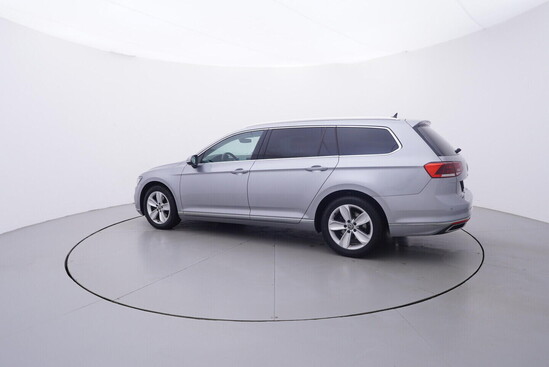 VOLKSWAGEN PASSAT VARIANT Elegance 2.0 TDI 110 kW automat, DPH_2