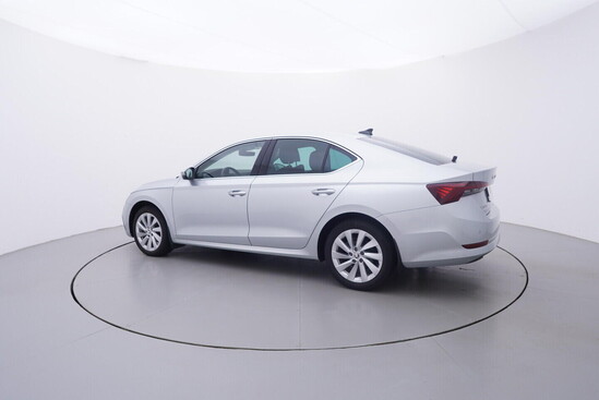 ŠKODA OCTAVIA  1.5 TSI 110 kW automat_2