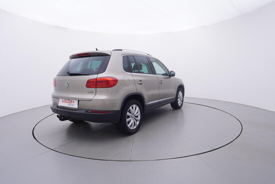 VOLKSWAGEN TIGUAN  2.0 TDI 103 kW manuál_3