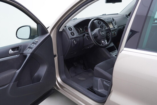 VOLKSWAGEN TIGUAN  2.0 TDI 103 kW manuál_4