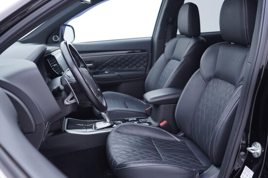 MITSUBISHI OUTLANDER Intense+ 2.4 MIVEC 99 kW automat_5