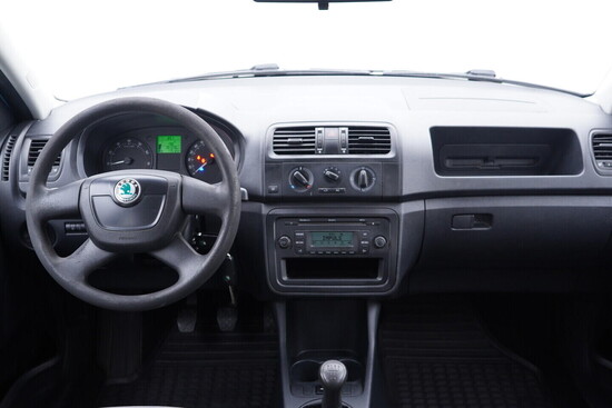 ŠKODA ROOMSTER Magic 1.4 16V 63 kW manuál_5