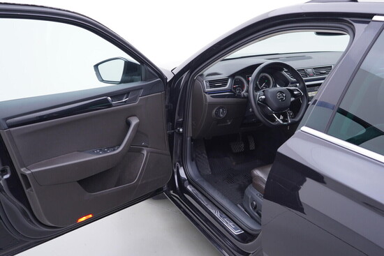 ŠKODA SUPERB Classic 2.0 TDI 140 kW automat_4