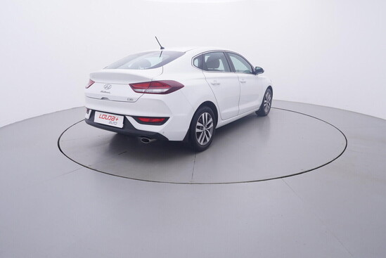 HYUNDAI I30 FASTBACK Comfort 1.0 TGDI 88 kW manuál_3