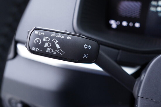 ŠKODA KAROQ Fresh II. 1.5 TSI 110 kW manuál, DPH_5