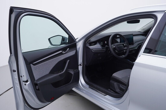 ŠKODA OCTAVIA Top Selection 2.0 TDI 110 kW automat, DPH_4