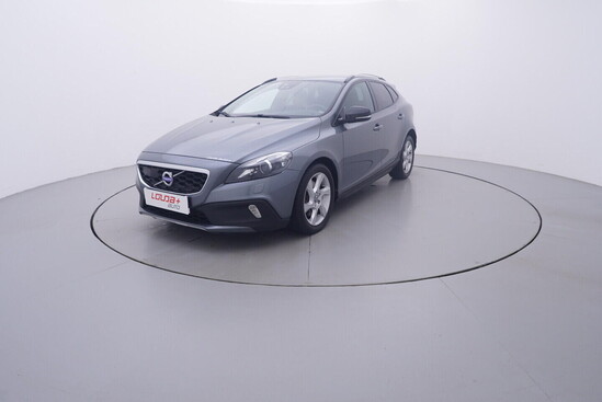 VOLVO V40 Cross Country 2.0 D3 110 kW automat_1
