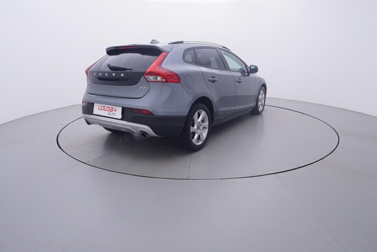 VOLVO V40 Cross Country 2.0 D3 110 kW automat_3