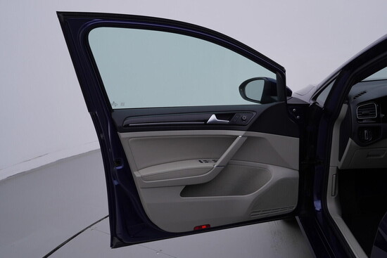 VOLKSWAGEN GOLF VARIANT Highline 2.0 TDI 110 kW automat_4