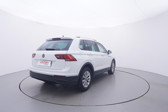 VOLKSWAGEN TIGUAN Life 2.0 TDI 90 kW manuál_3