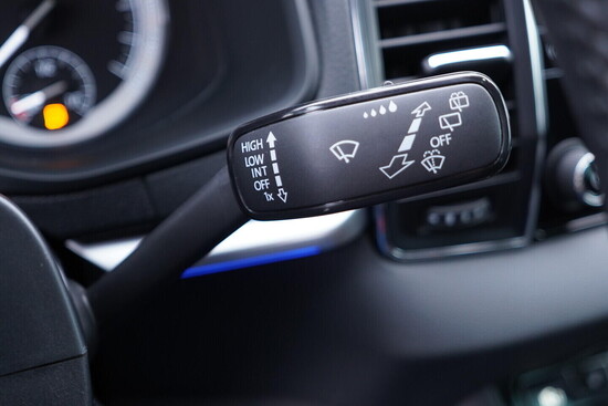 ŠKODA KAROQ Ambition 1.5 TSI 110 kW manuál, DPH_5
