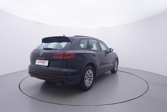 VOLKSWAGEN TOUAREG V6 3.0 TDI 170 kW automat_3