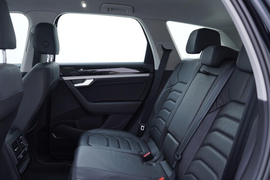 VOLKSWAGEN TOUAREG V6 3.0 TDI 170 kW automat_5