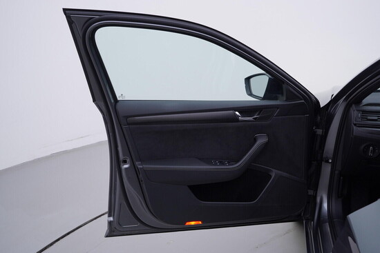 ŠKODA SUPERB SportLine 2.0 TDI 147 kW automat, DPH_4