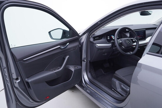 ŠKODA OCTAVIA Ambition 1.5 TSI 110 kW automat, DPH_4