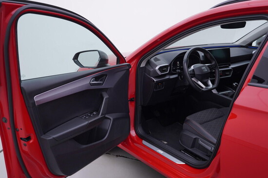 SEAT LEON FR ST 1.5 TSI 96 kW manuál_4