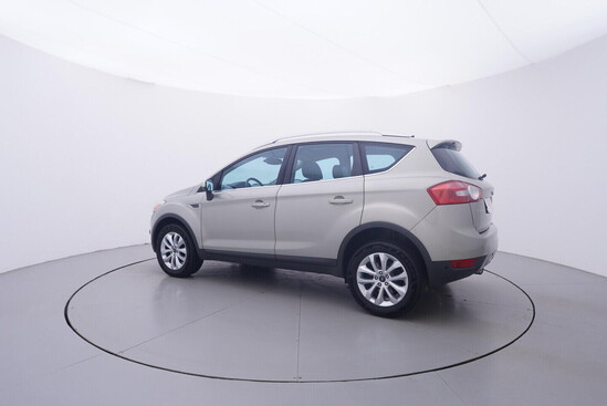 FORD KUGA Titanium 2.0 TDCi 100 kW manuál_2