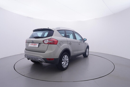 FORD KUGA Titanium 2.0 TDCi 100 kW manuál_3