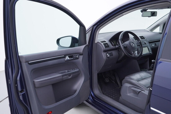 VOLKSWAGEN TOURAN  2.0 TDI 103 kW manuál_4