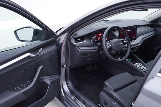 ŠKODA OCTAVIA Exclusive Selection 1.5 TSI 110 kW automat, DPH_4