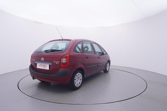 CITROEN XSARA PICASSO Exclusive 1.6 HDI 66 kW manuál_3