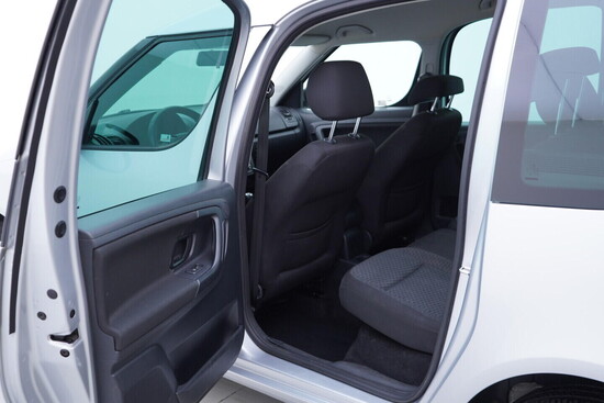 ŠKODA ROOMSTER Elegance 1.2 TSI 77 kW automat_5