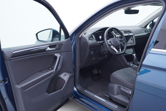VOLKSWAGEN TIGUAN Elegance  1.5 TSI 110 kW automat_4