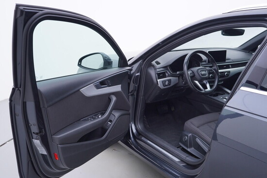 AUDI A4 AVANT  3.0 TDI 160 kW automat_4