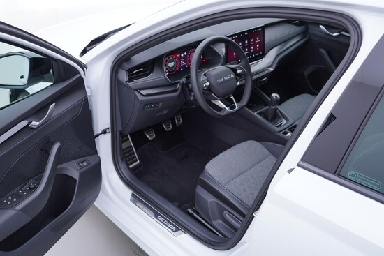 ŠKODA OCTAVIA  1.5 TSI 110 kW manuál, DPH_4