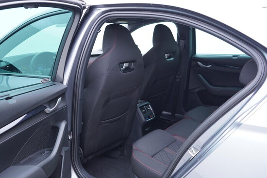 ŠKODA OCTAVIA RS 2.0 TSI 195 kW automat, DPH_5