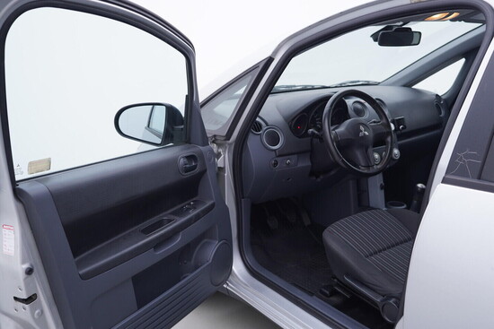 MITSUBISHI COLT  1.3 Mivec 70 kW manuál_4