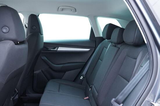 ŠKODA KAROQ Fresh II. 1.5 TSI 110 kW automat, DPH_5