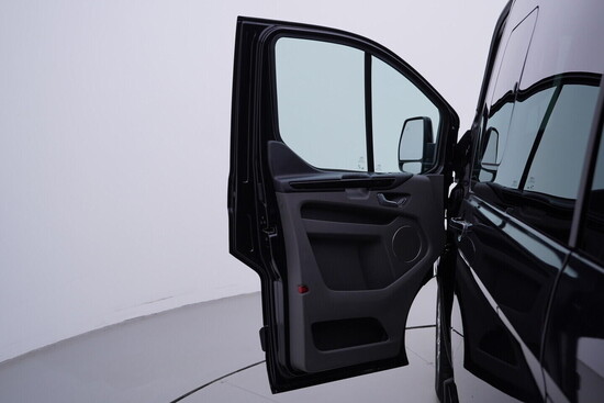 FORD TOURNEO CUSTOM Titanium 2.0 2.0 EcoBlue 125 kW automat, DPH_4