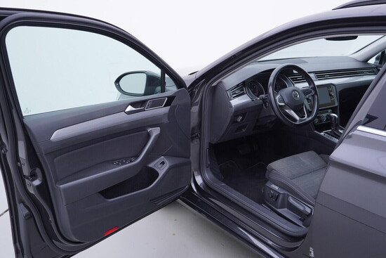 VOLKSWAGEN PASSAT Business 1.5 TSI 110 kW automat_4