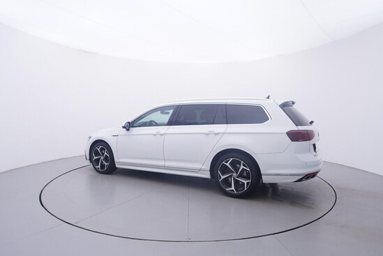 VOLKSWAGEN PASSAT R-Line 2.0 TDI 110 kW automat_2