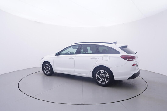 HYUNDAI I30 Go Czech! 1.5 i 70 kW manuál, DPH_2