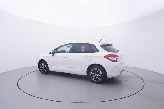 CITROEN C4  1.6 VTi 88 kW manuál_2