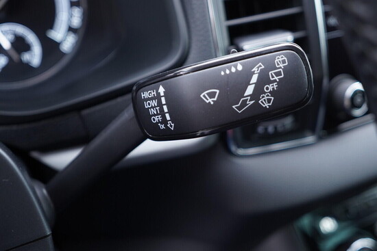 ŠKODA KAROQ Ambition 1.5 TSI 110 kW manuál, DPH_5