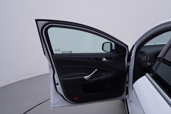 FORD MONDEO  1.6 16V 118 kW manuál_4