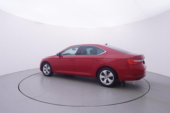ŠKODA SUPERB 2.0 TDI 110 kW automat_2