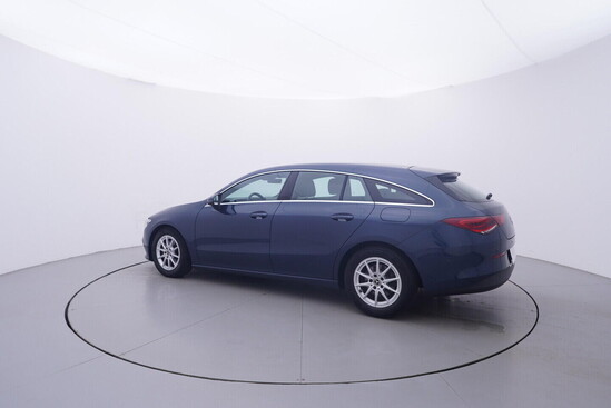 MERCEDES-BENZ CLA 1.3 . 100 kW automat_2