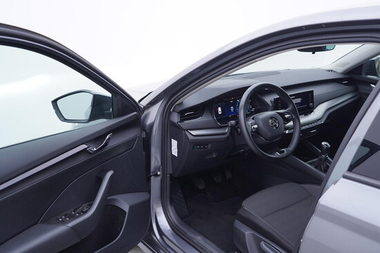 ŠKODA OCTAVIA Ambition Plus 2.0 TDI 85 kW manuál_4