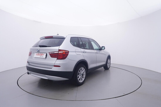 BMW X3  2.0 2.0D 135 kW automat_3