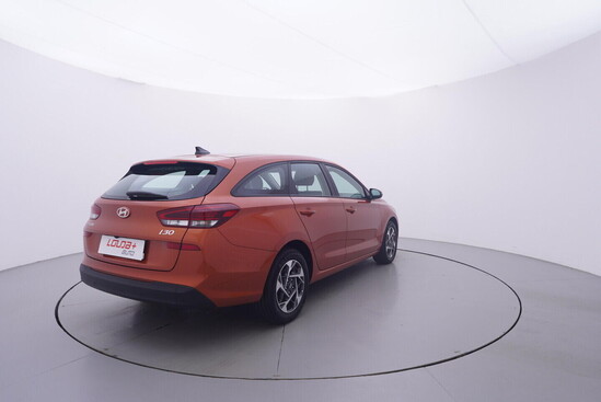 HYUNDAI I30 Start 1.0 GDI 73 kW manuál, DPH_3
