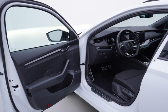 ŠKODA OCTAVIA SportLine 1.5 TSI 110 kW automat, DPH_4