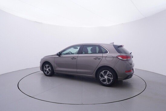 HYUNDAI I30 Smart 1.5 81 kW manuál_2